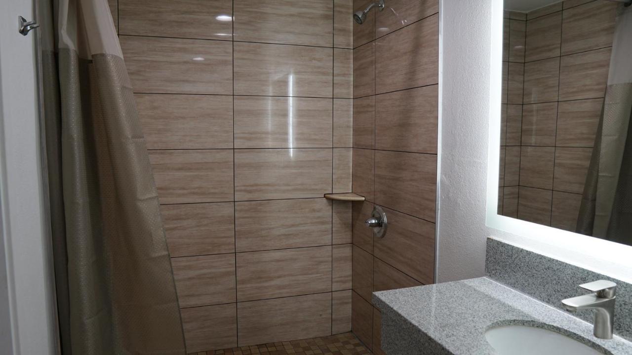 Sea Breeze Inn - Lax Airport, Los Angeles Inglewood Bagian luar foto